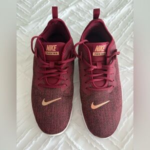 Nike Flex TR9 Athletic Shoes